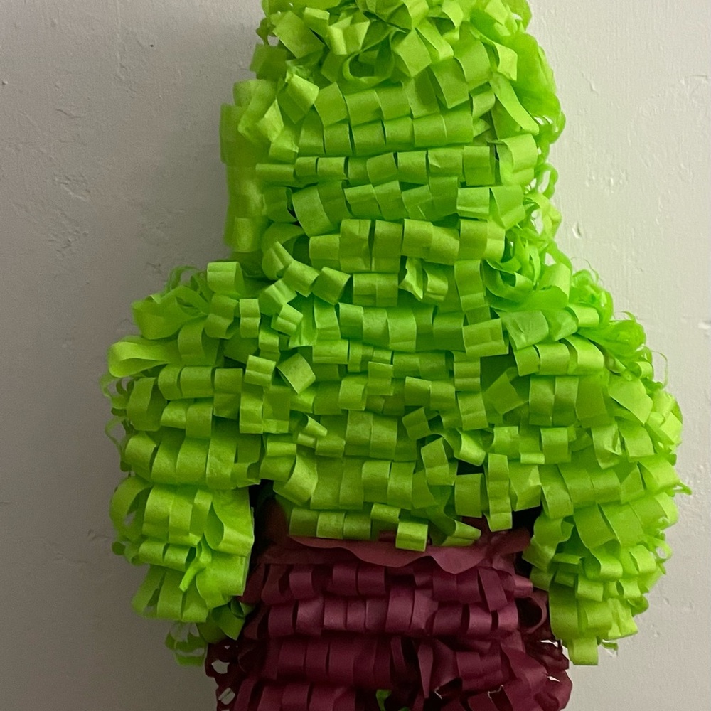 Hulk Pinata - Picture 3 of 3